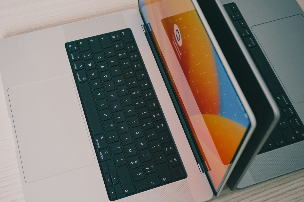 Laptops back-to-back